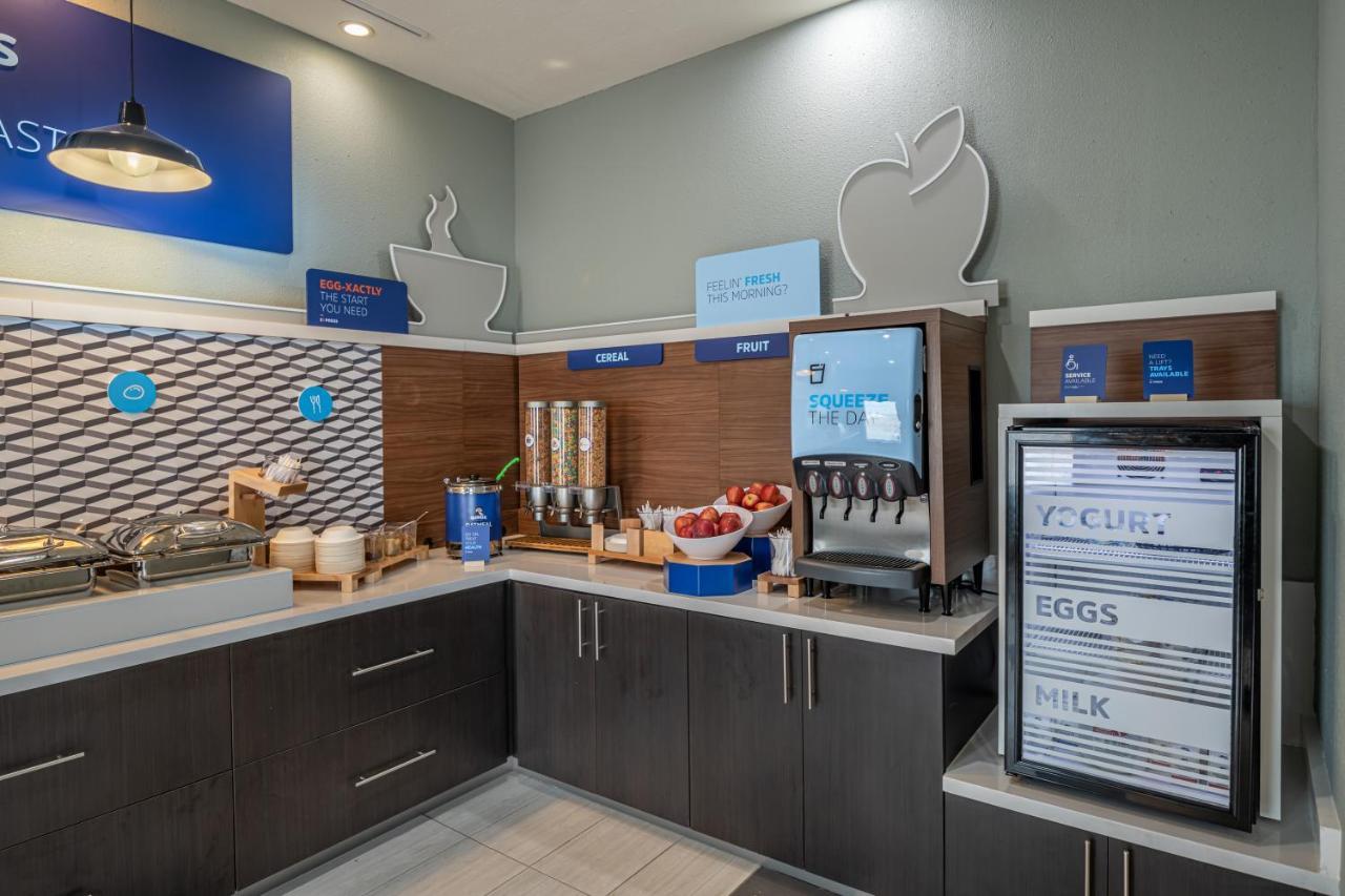 Holiday Inn Express & Suites N Waco Area - West By Ihg Luaran gambar