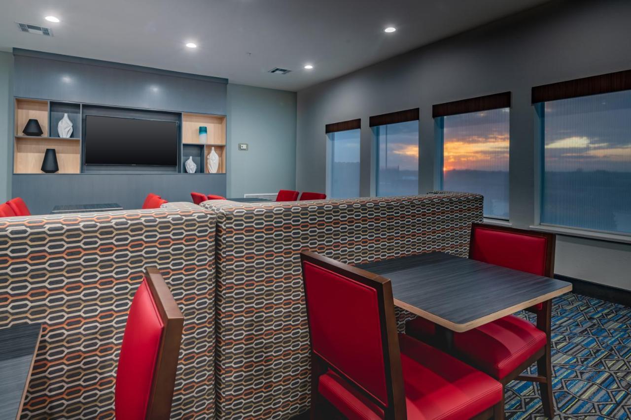 Holiday Inn Express & Suites N Waco Area - West By Ihg Luaran gambar