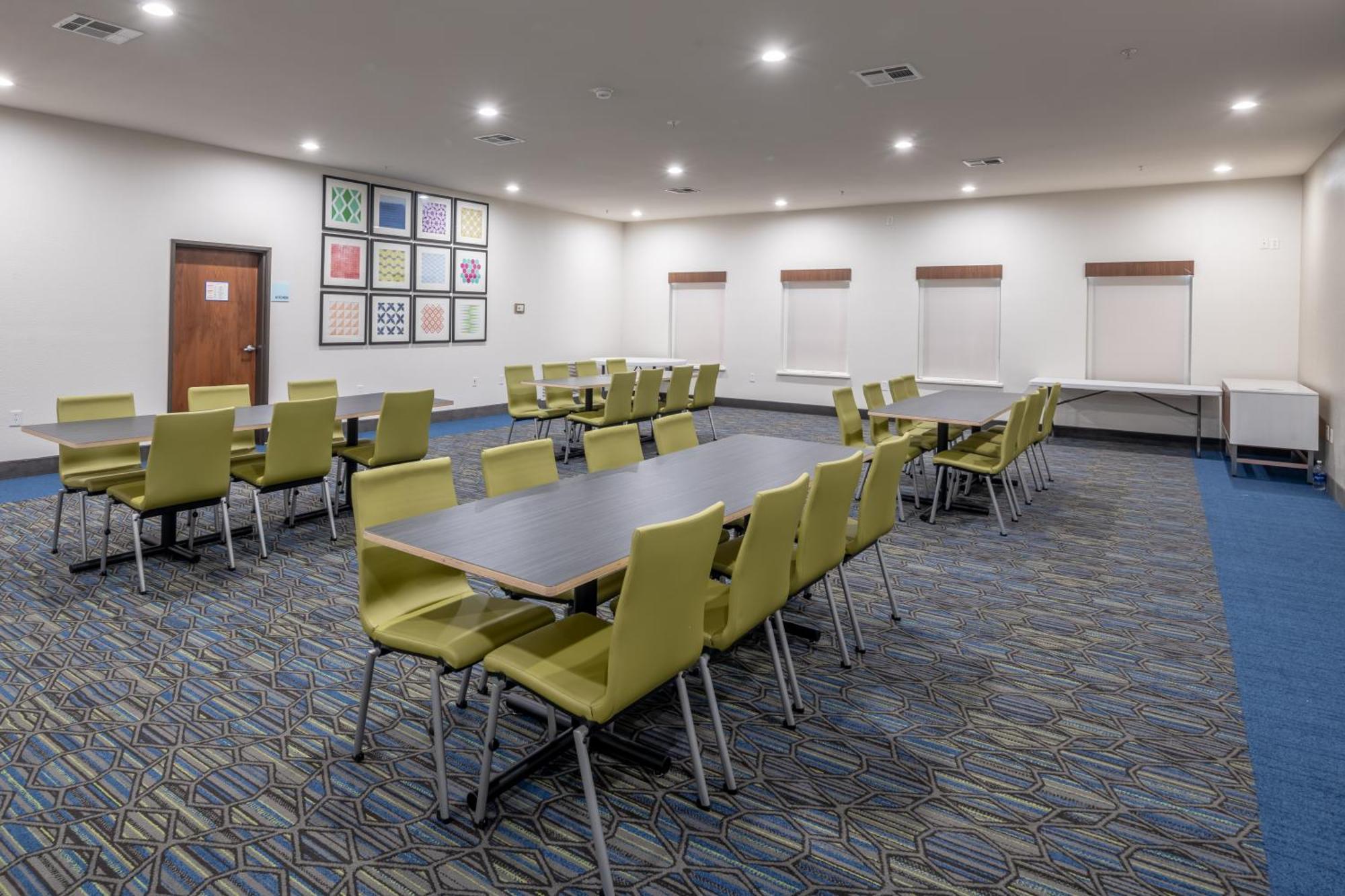 Holiday Inn Express & Suites N Waco Area - West By Ihg Luaran gambar