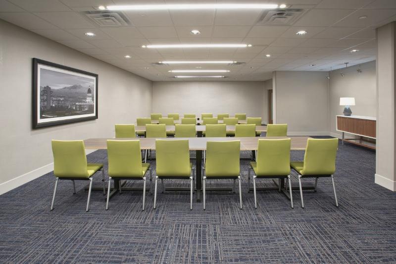 Holiday Inn Express & Suites N Waco Area - West By Ihg Luaran gambar